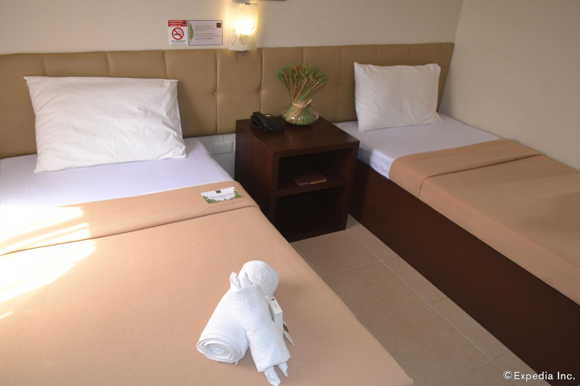 Columbus Plaza Hotel General Santos City Ngoại thất bức ảnh