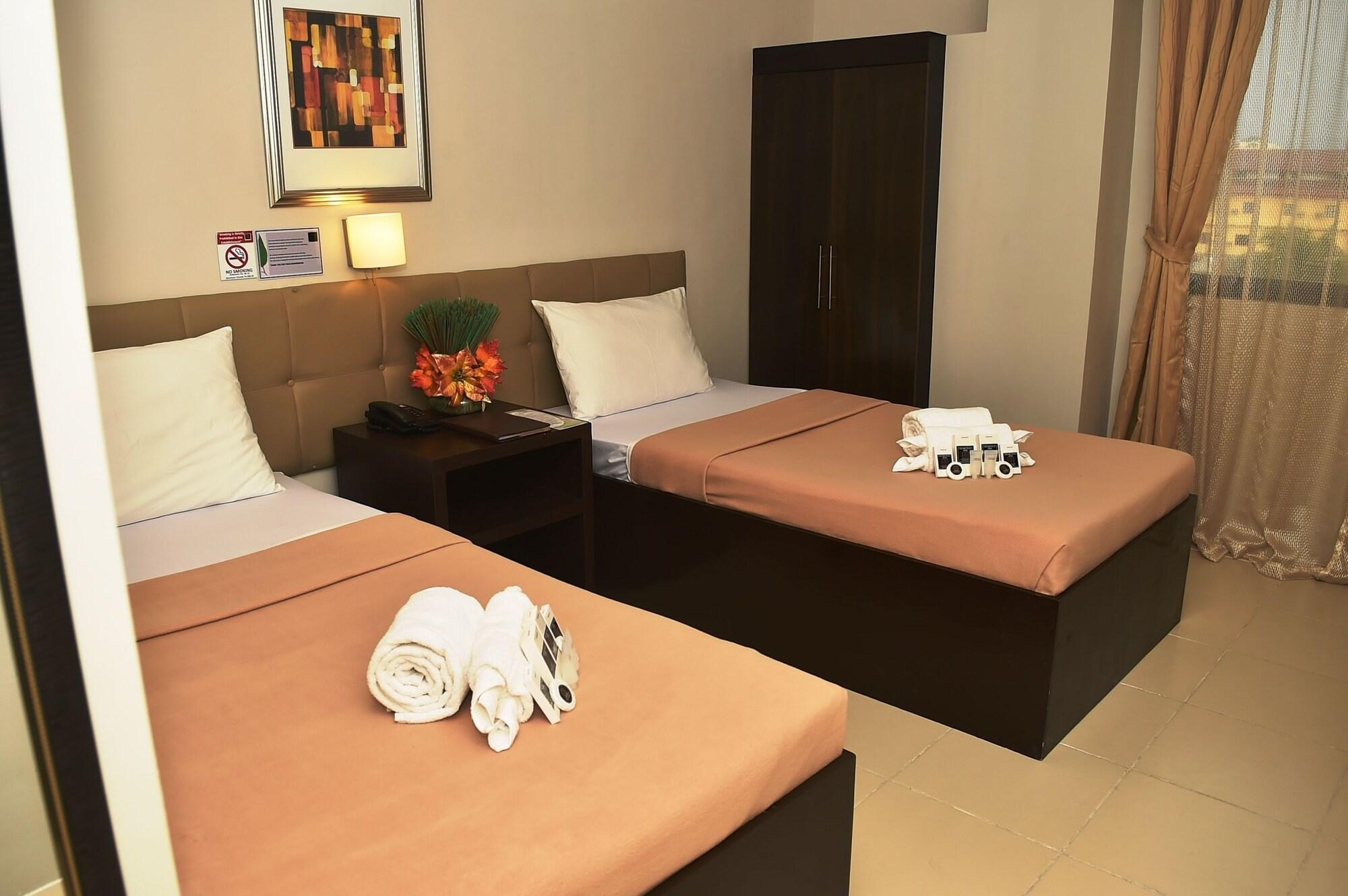 Columbus Plaza Hotel General Santos City Ngoại thất bức ảnh