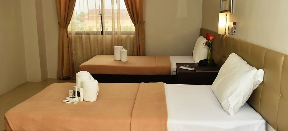 Columbus Plaza Hotel General Santos City Ngoại thất bức ảnh