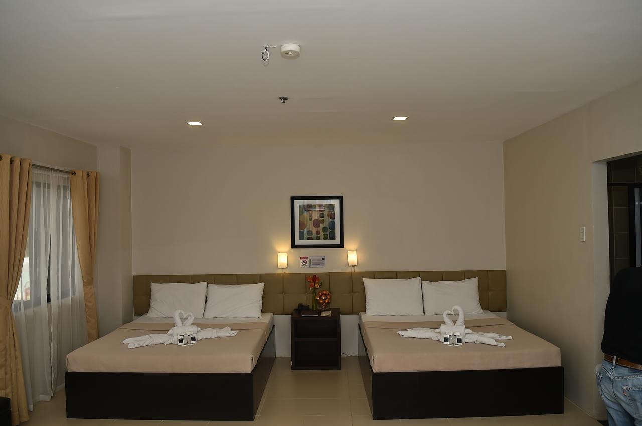 Columbus Plaza Hotel General Santos City Ngoại thất bức ảnh