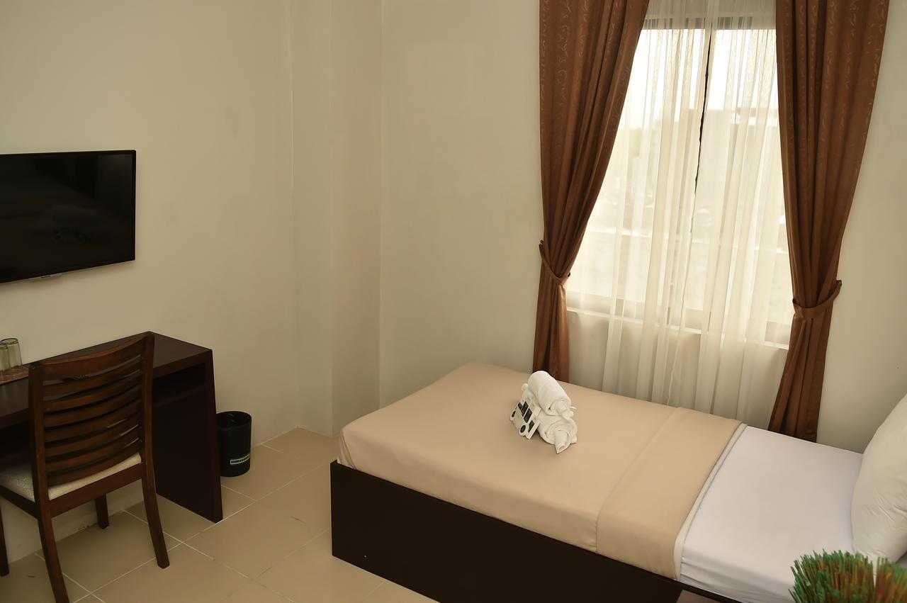 Columbus Plaza Hotel General Santos City Ngoại thất bức ảnh