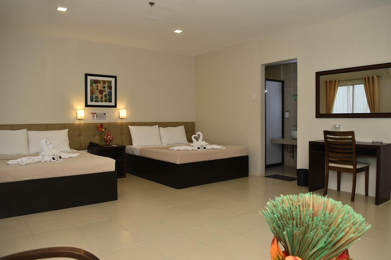 Columbus Plaza Hotel General Santos City Ngoại thất bức ảnh